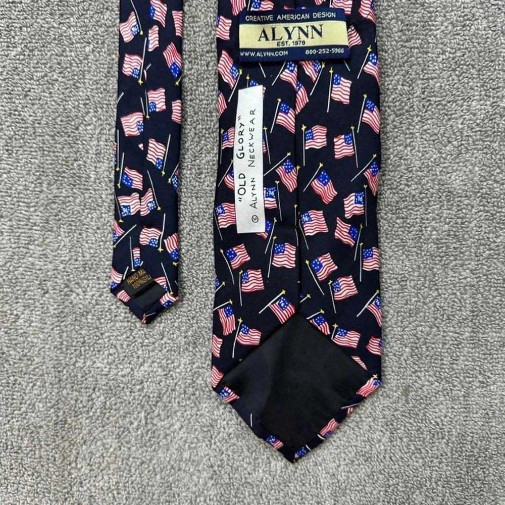 Alynn Neckwear Mens Old Glory American Flag Silk Tie Navy Blue Patriotic USA